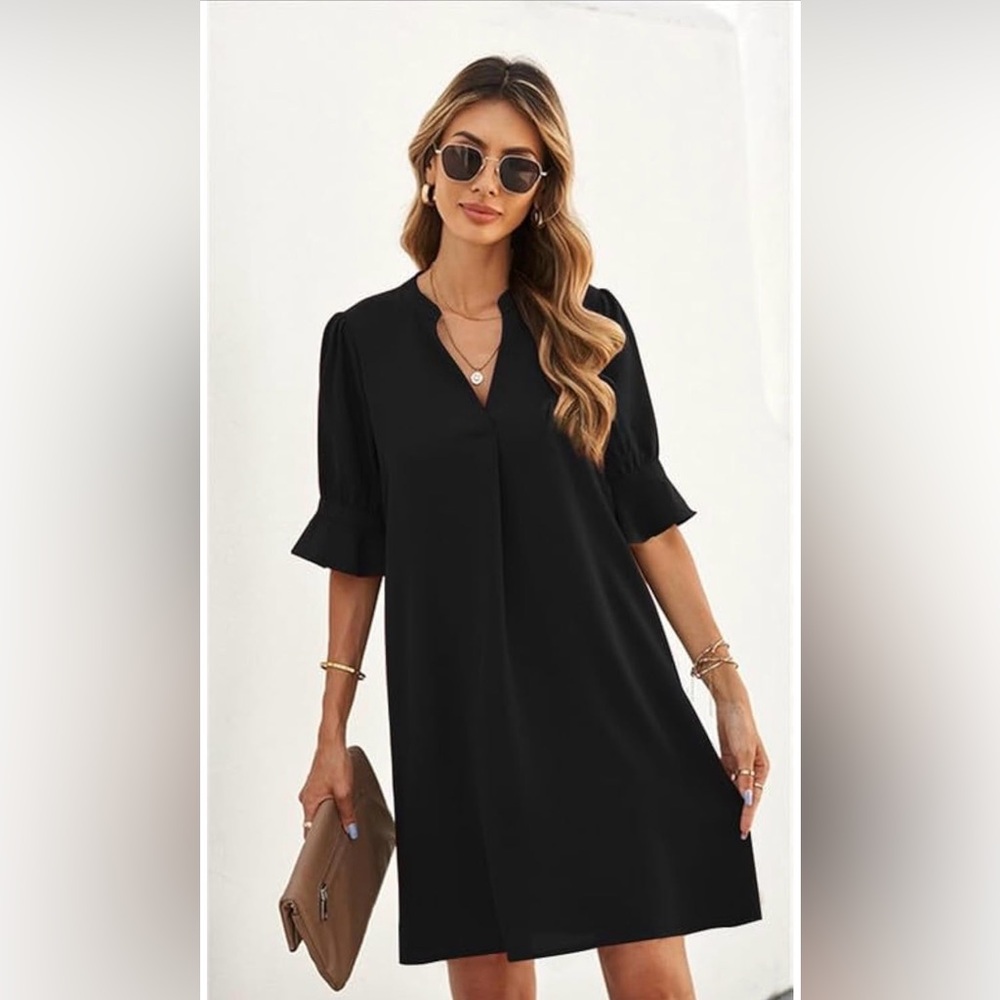 Chic Black V-Neck Shift Dress
